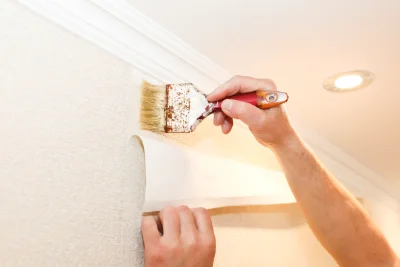 Pose de papier peint à Viriville — revêtements muraux et toiles de verre